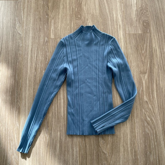 Veronica Beard Women’s Vinny Ribbed Mock Neck Top in Oxford Blue Sz L - Picture 2 of 9